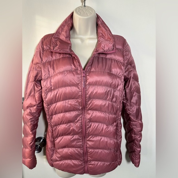 Uniqlo Women's Mauve Puffer Jacket - Picture 2 of 7